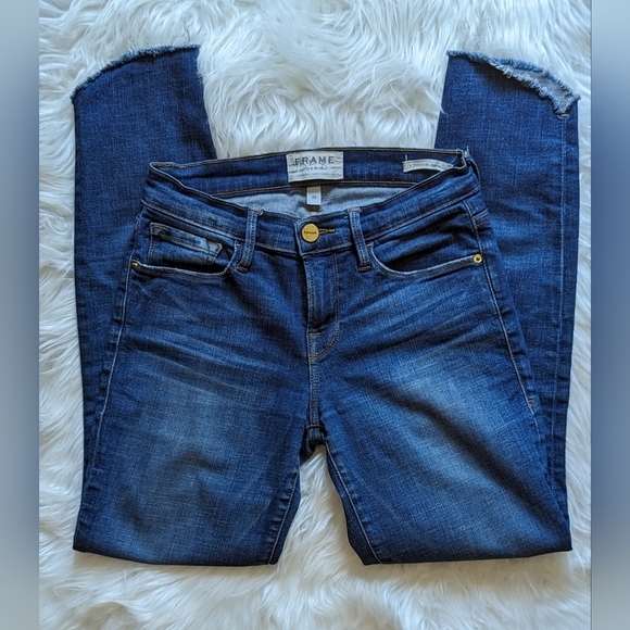 GUC Frame Le Skinny de Jeanne Crop in the York style dark distressed wash frayed - Picture 2 of 16